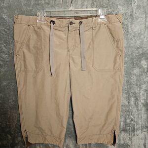 Columbia Capris Women's Size Large 18L cotton nylon outdoors